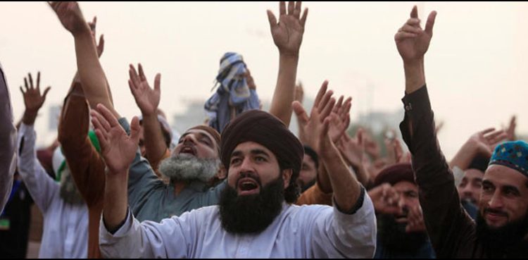 tehreek-e-labaik sit-ins