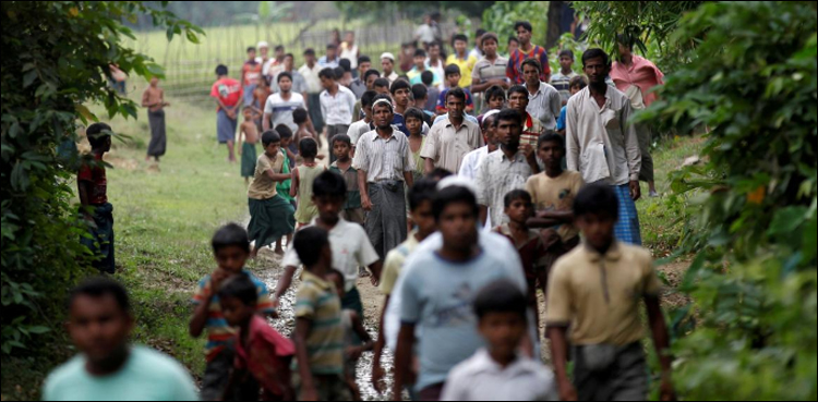 Myanmar, troops civilians flee, Thai border