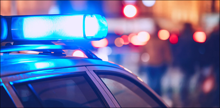 policeman, Karachi,robbed