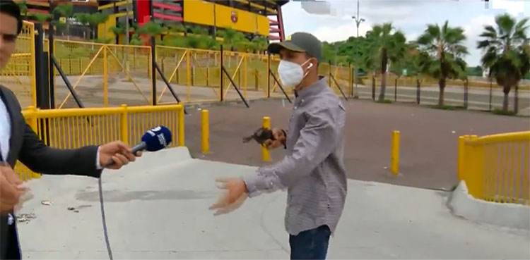 reporter, robbed, live broadcast TV