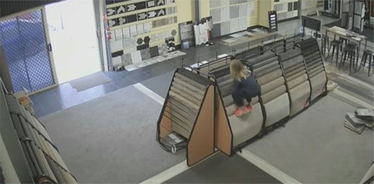 girl, crushed to death, tyre, final moments