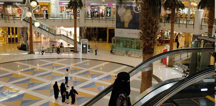 Saudi Arabia bans mall entry for unvaccinated people