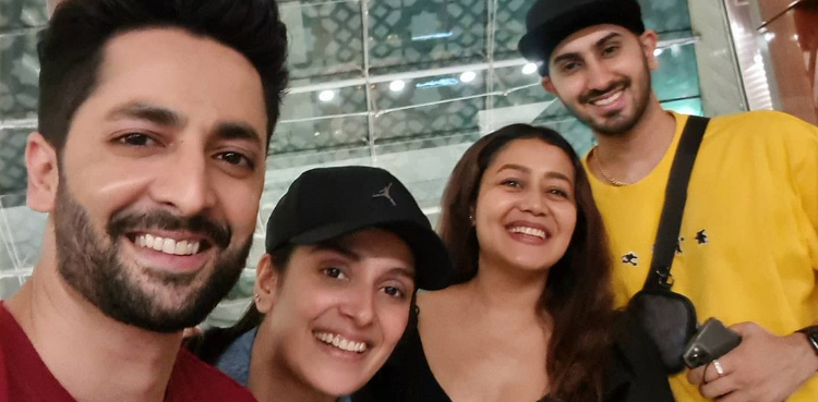 Ayeza Khan Pose with Neha Kakkar