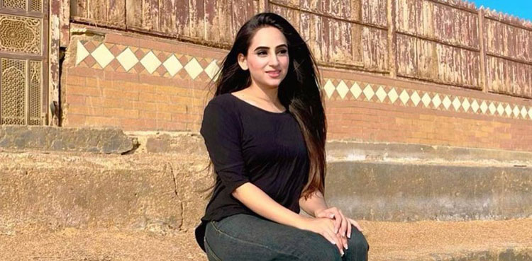 actor inaya khan, inaya khan, viral pictures