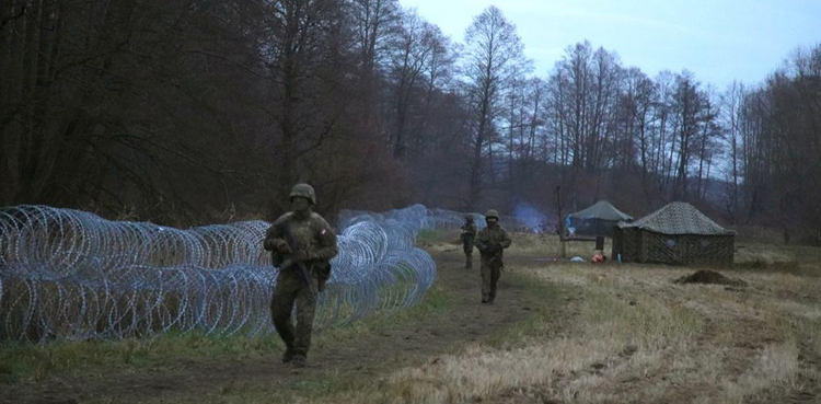 Poland, 2000 troops, Belarus border