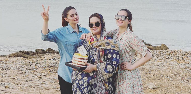 aiman khan, minal khal, viral pictures, viral,