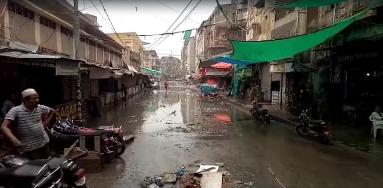 K-Electric, feeders trip, rainfall, Karachi