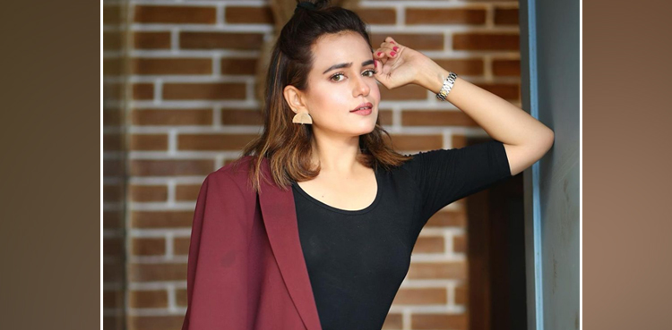 sumbul iqbal khan, sumbul iqbal, sumbul iqbal pictures, viral pictures, viral, pictures