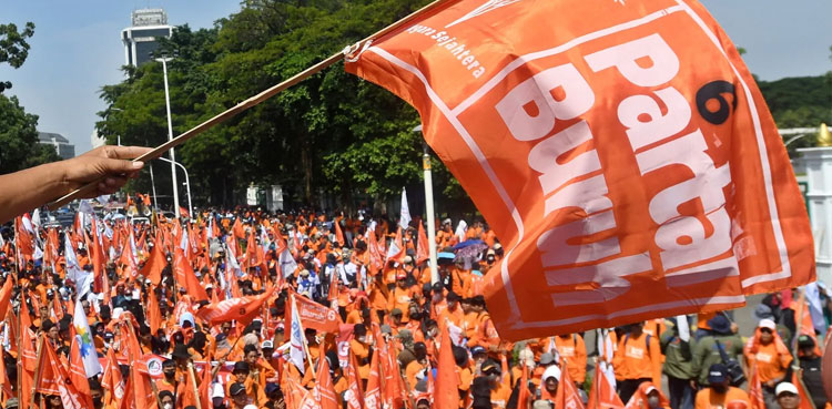 Indonesia workers protest decree