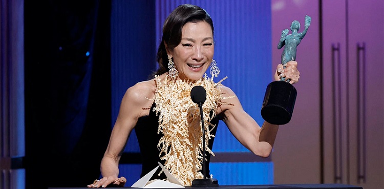 michelle yeoh sag awards