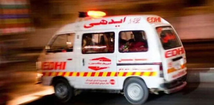 Van hit schoolchildren, Ranipur, girl die-two injured