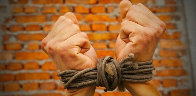 Bandits' facilitators, nine kidnapped, Katcha area, Karachi