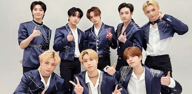 k-pop, stray kids, comeback