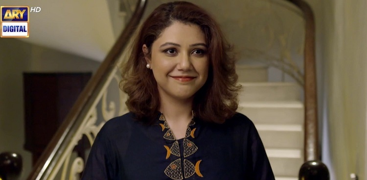 Alina Abbas, height-shamed, noor jahan