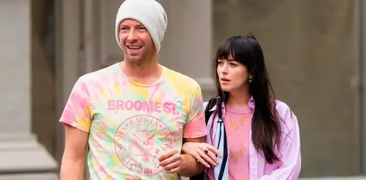 Hollywood, Dakota Johnson, Chris Martin, couple