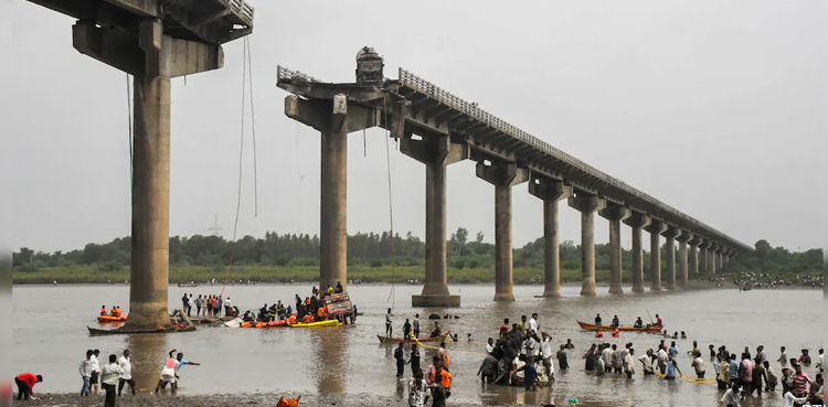 Gambhira Bridge Collapse, Vadodara Bridge Accident, Gujarat Infrastructure Failure, Mahisagar River Tragedy